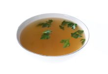 Photo of Здоровый легкий говяжий бульон